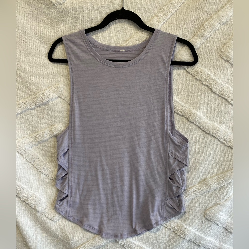 Sleeveless Lavender Top Crisscross Side Panels Small